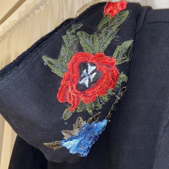 1/1 custom made w patches hand distressed hoodie designed by 𝔰𝔞𝔦𝔫𝔱 𝔯𝔬𝔰𝔢 - Picture 7 of 10